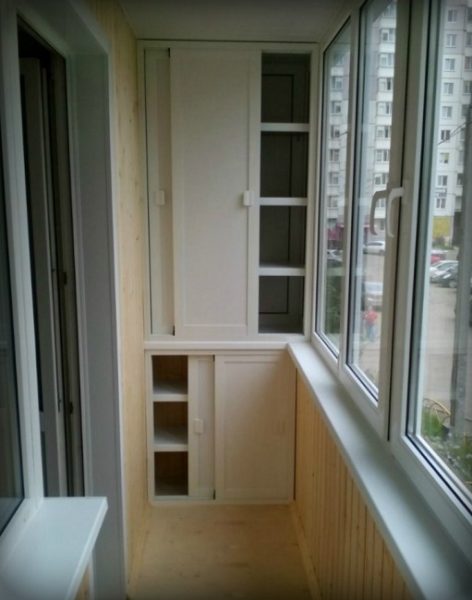 Отделка балкона внутри фото со шкафами
